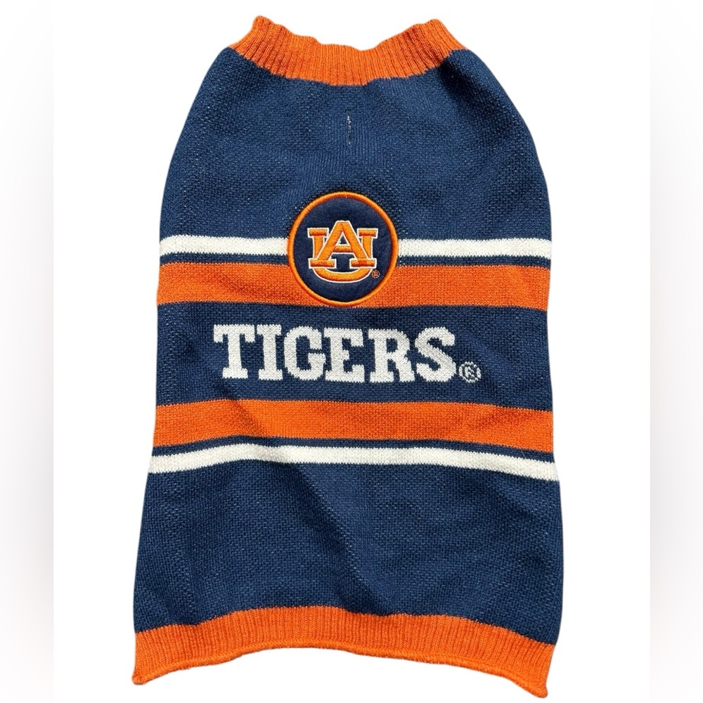 NCAA AUBURN TIGERS dog pet warm team logo sweater size Medium NWOT